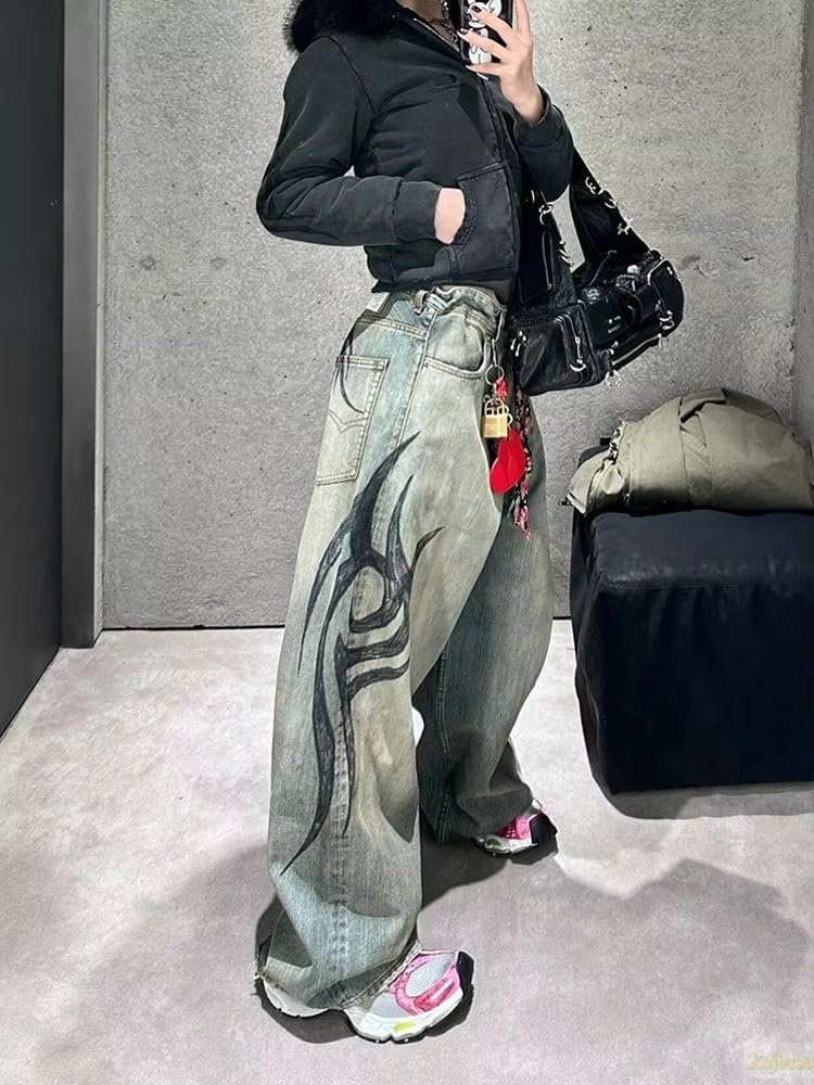 High-Waisted Baggy Jeans - Image 4