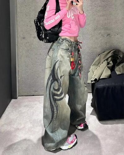 High-Waisted Baggy Jeans