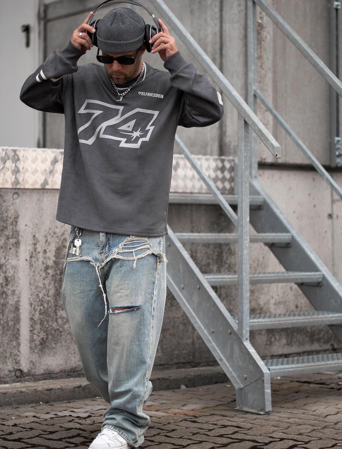 Men's Oversized Sweatshirt - Image 3