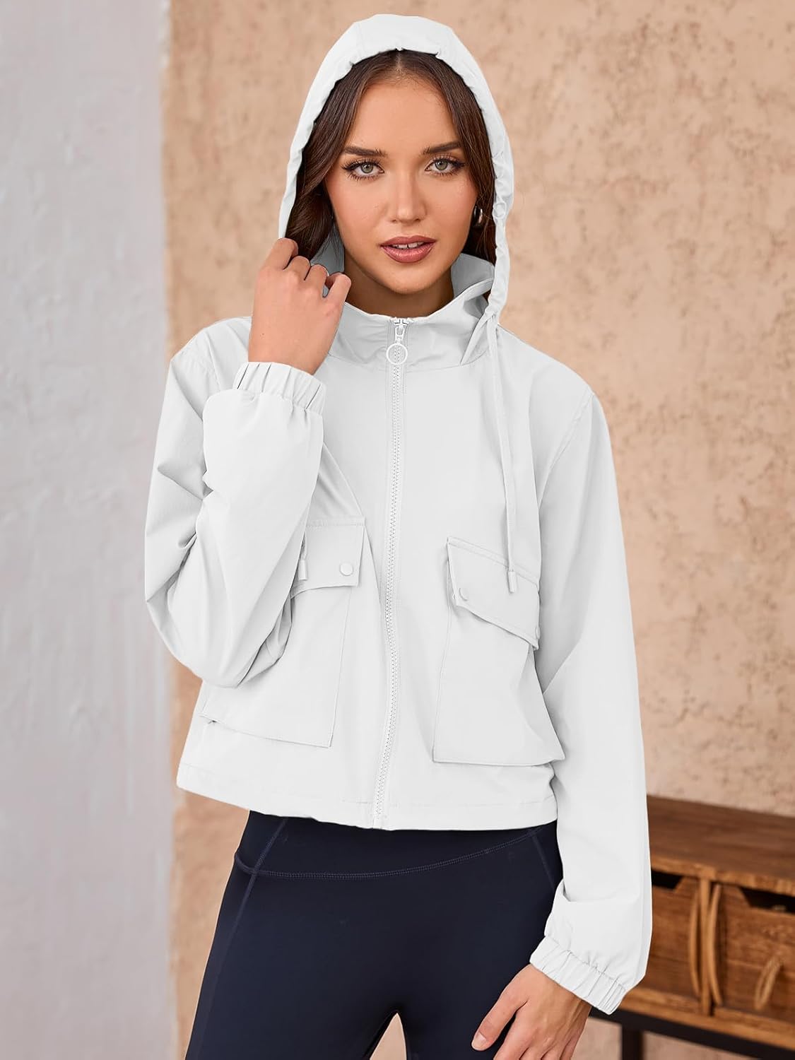 Women's Lightweight Cropped Jacket - Image 4